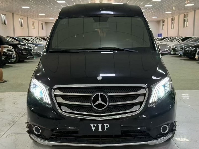 廊坊17年奔驰威霆1