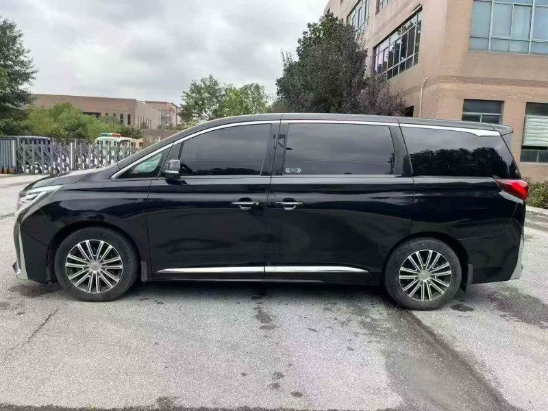 襄阳21年传祺M83