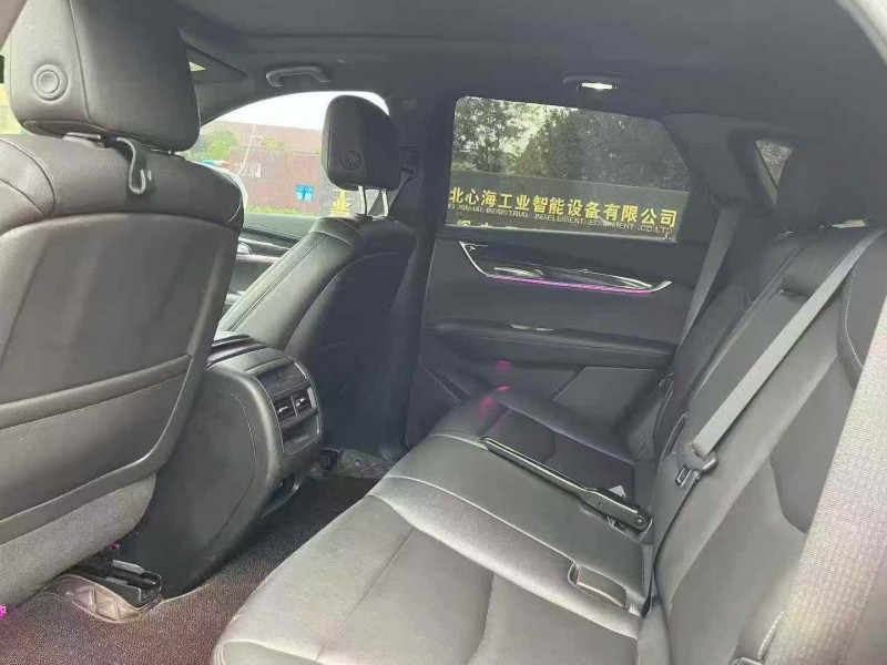 襄阳21年凯迪拉克XT59