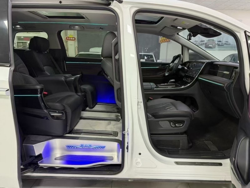 廊坊23年传祺M84