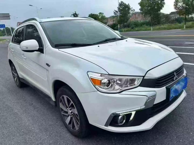 娄底20年三菱劲炫2