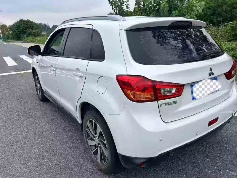 娄底20年三菱劲炫4