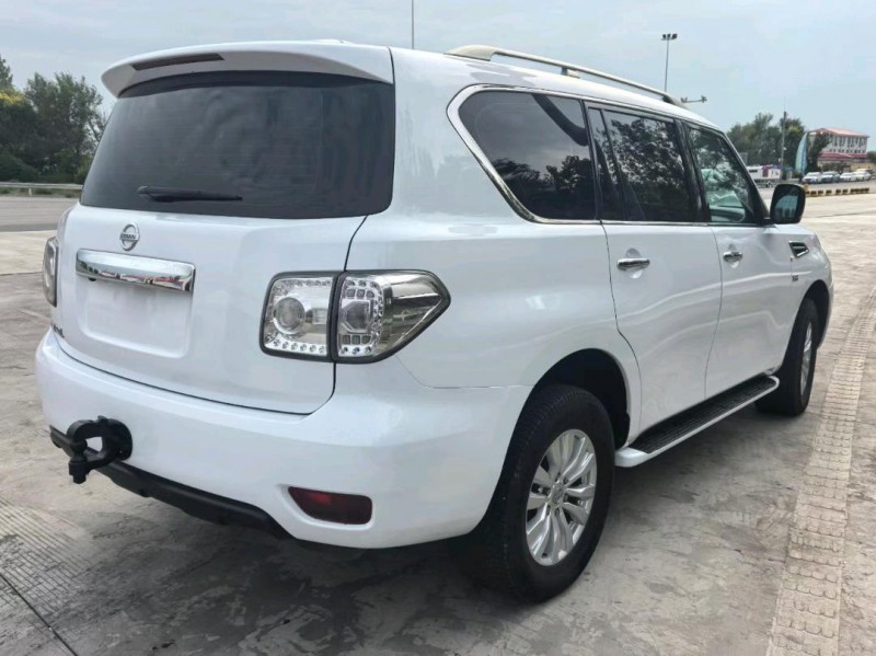 沧州17年日产途乐4