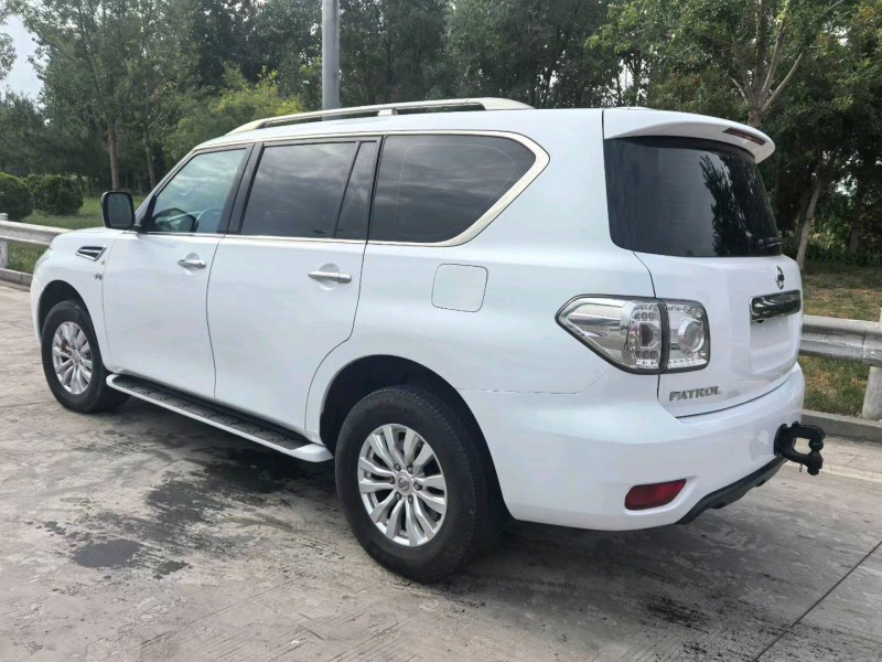 沧州17年日产途乐8