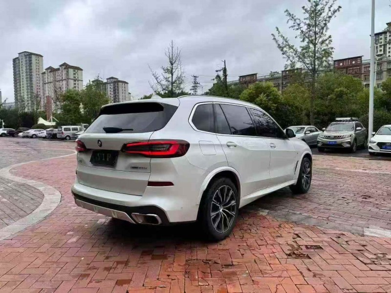 常州22年宝马X58