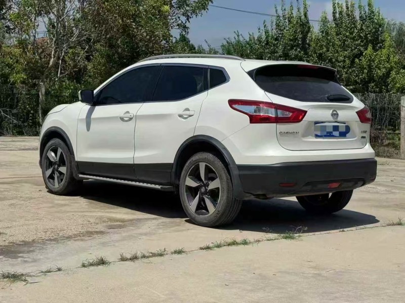 菏泽17年日产逍客7