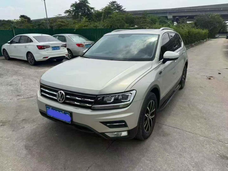 佛山18年大众途观3