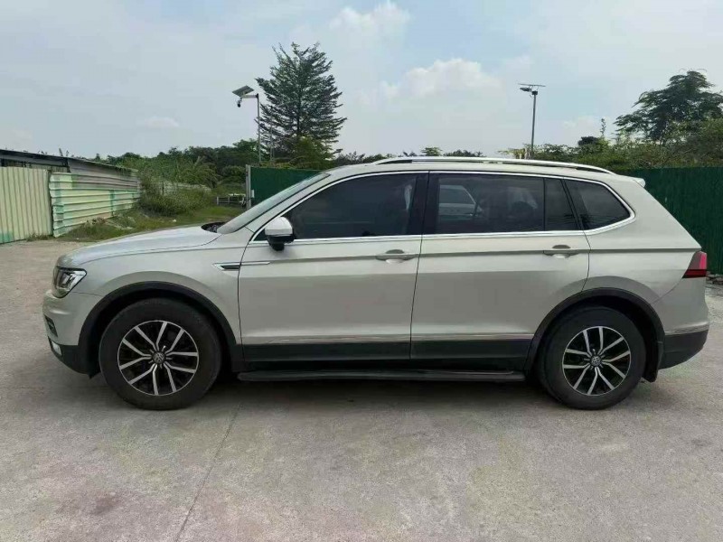 佛山18年大众途观7