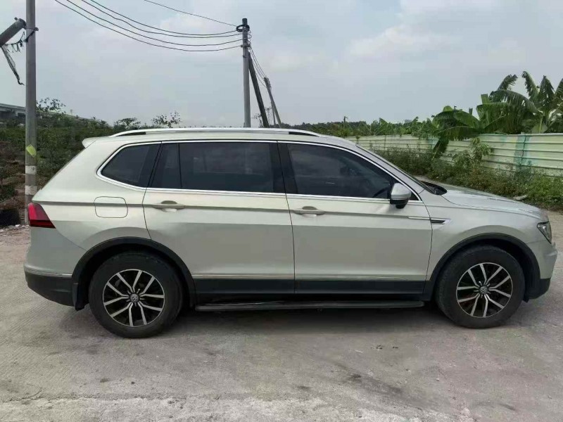 佛山18年大众途观8