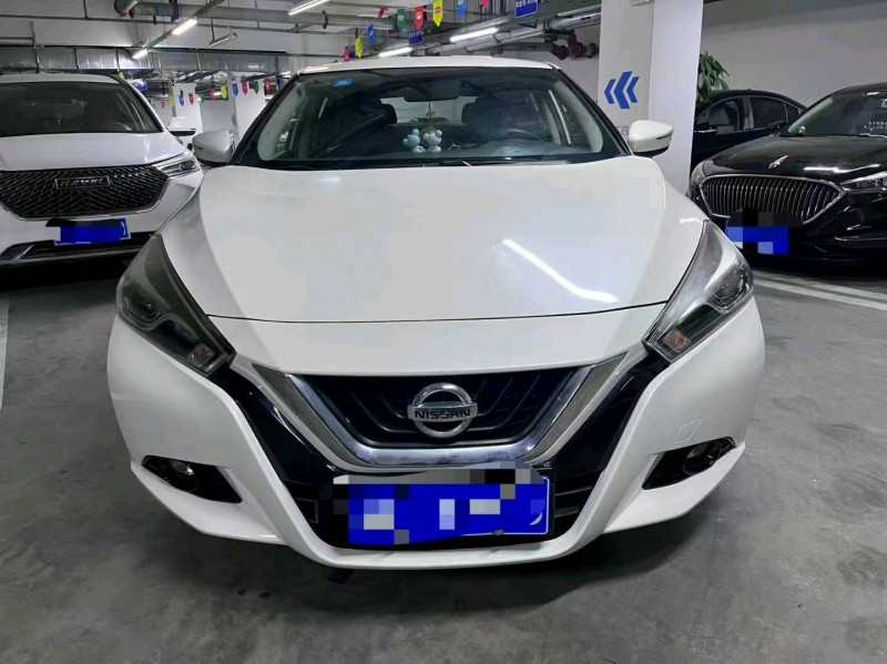 成都20年日产蓝鸟1