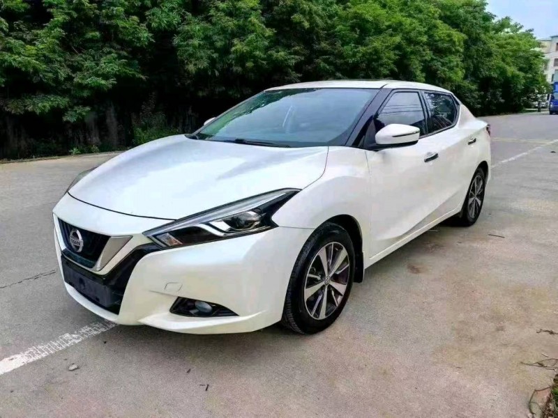 福州19年日产蓝鸟2