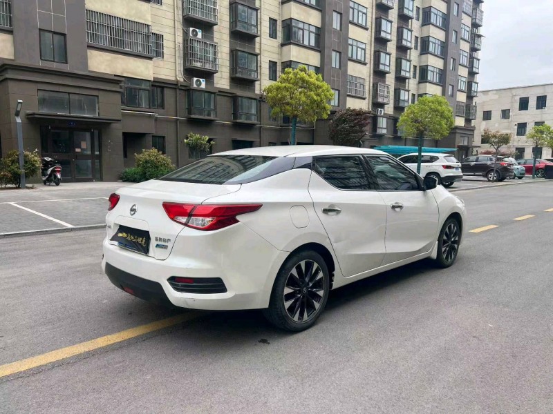 徐州20年日产蓝鸟8