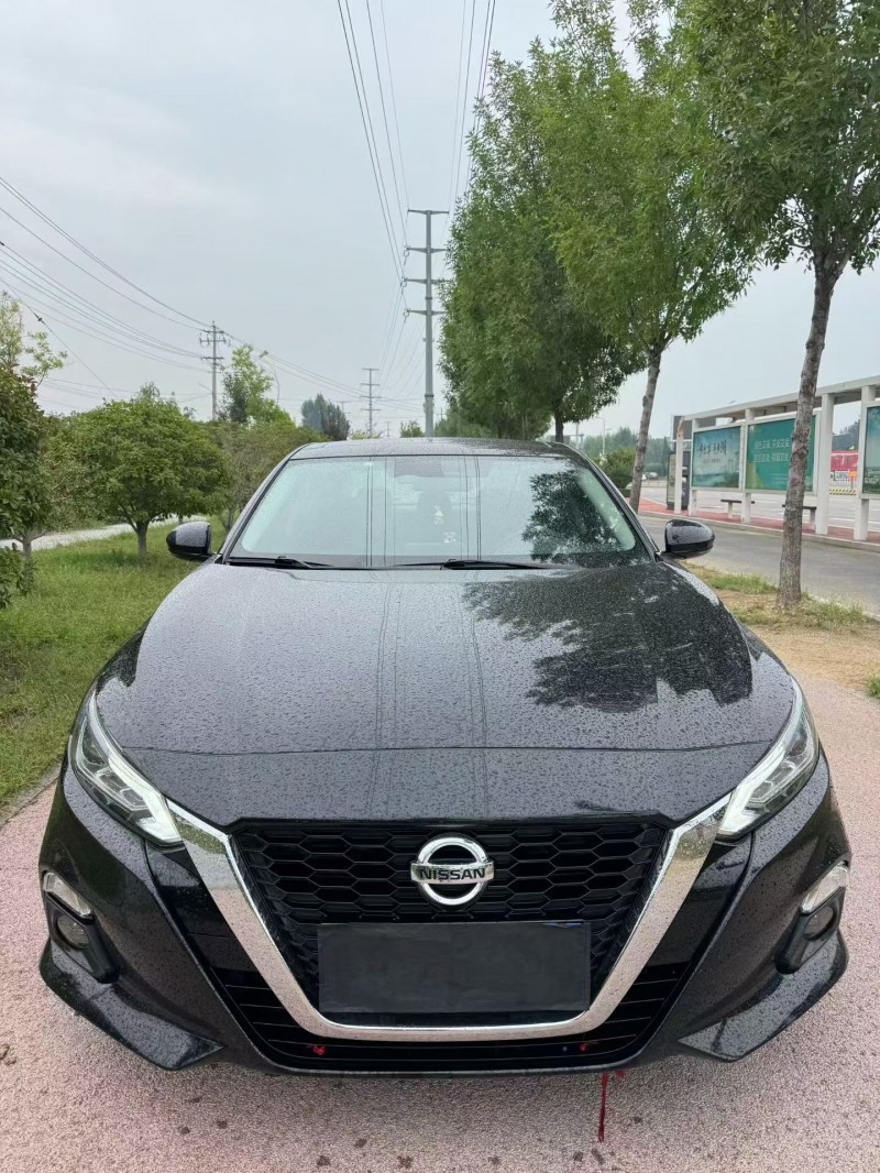 枣庄21年日产天籁1