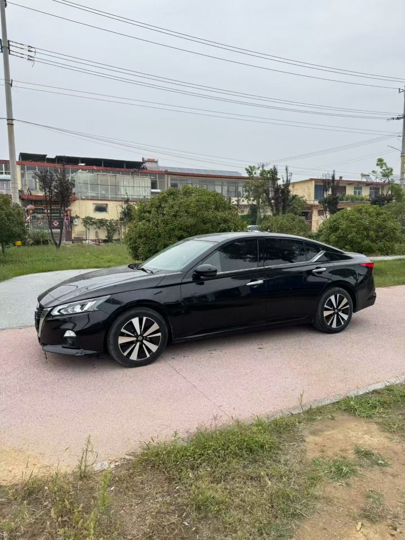 枣庄21年日产天籁2