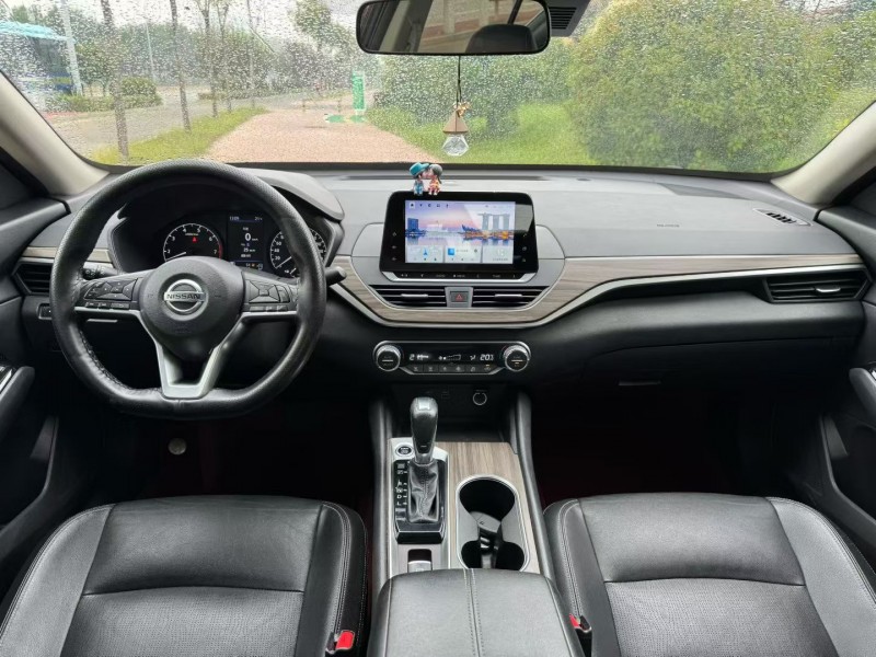 枣庄21年日产天籁4