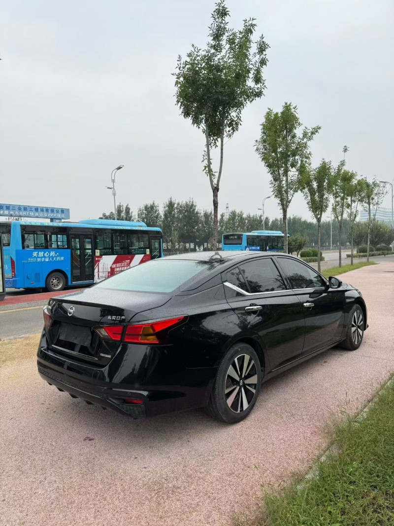 枣庄21年日产天籁7