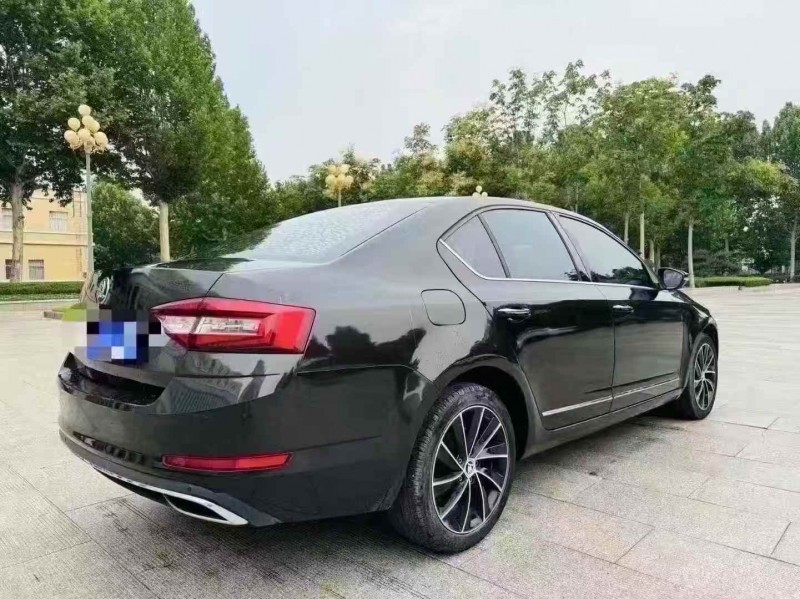 潍坊18年斯柯达明锐8