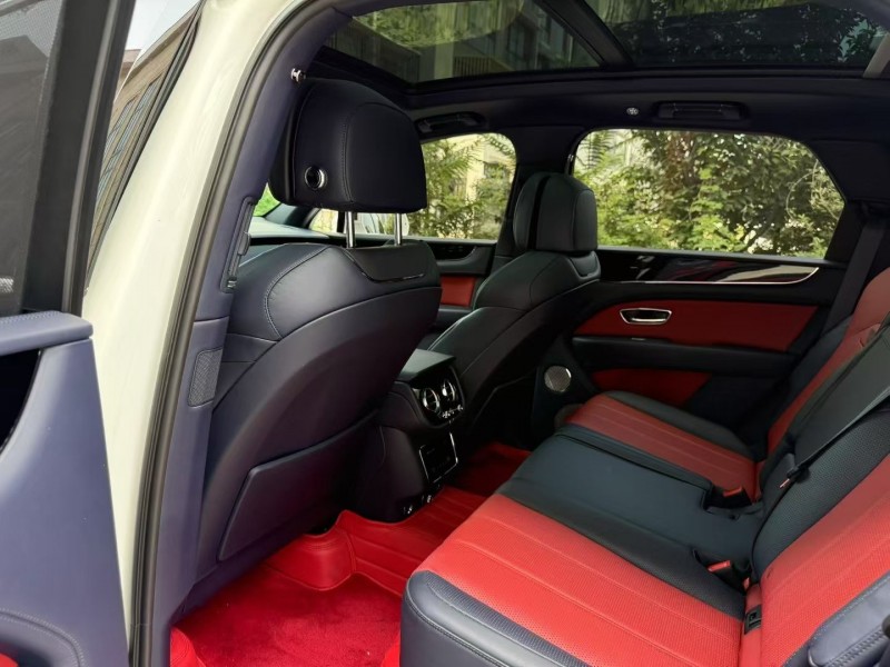 沧州21年宾利添越5