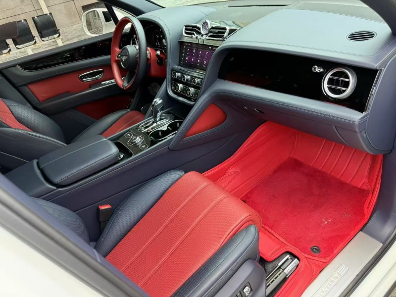 沧州21年宾利添越8