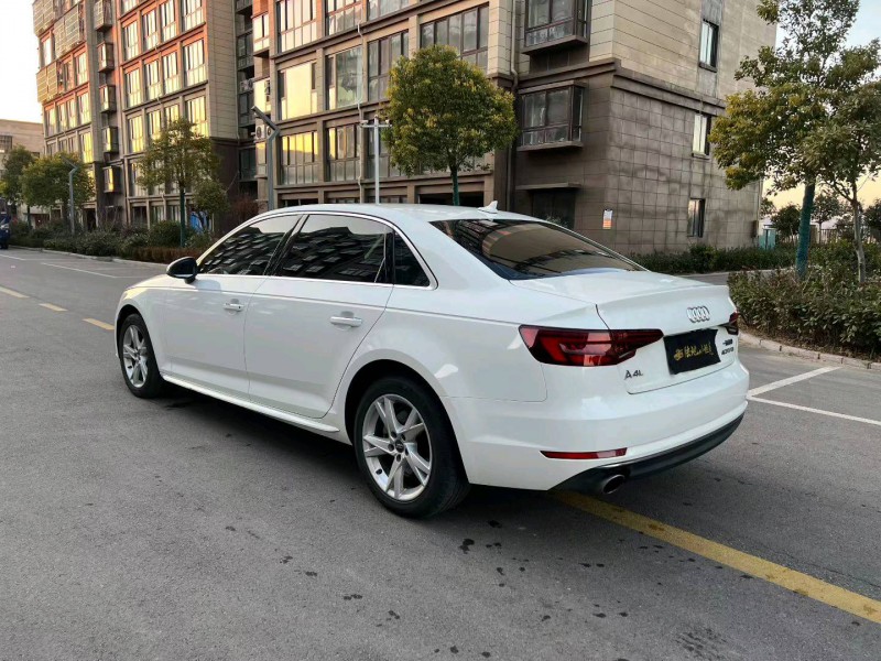 徐州18年奥迪A4L8