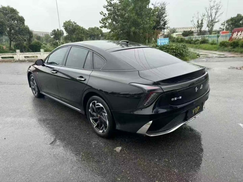 常州24年红旗H68