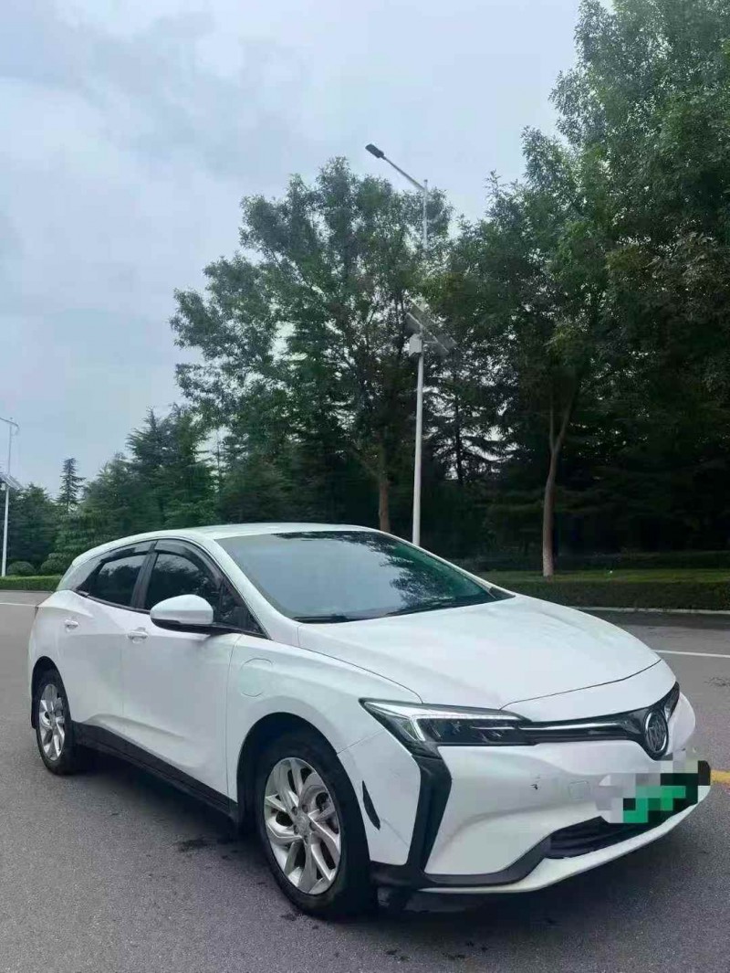 东营22年别克微蓝2