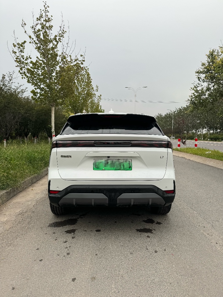 邯郸25年吉利银河6