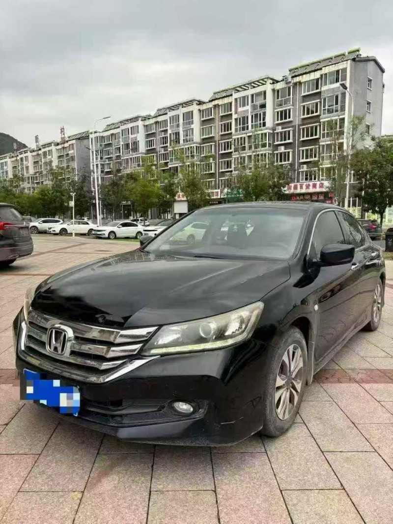 邢台15年本田雅阁2