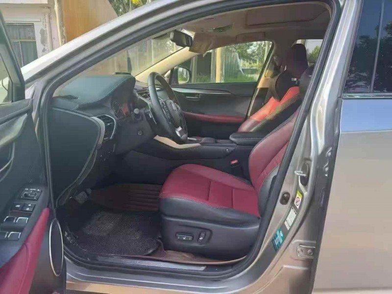 安阳19年雷克萨斯NX4