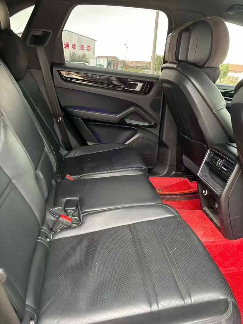 苏州18年保时捷卡宴7