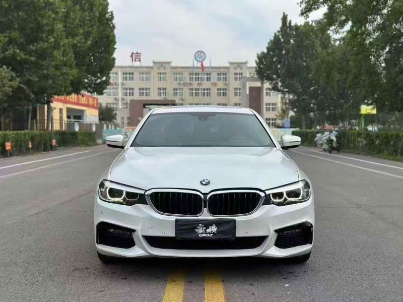 青岛19年宝马5系1