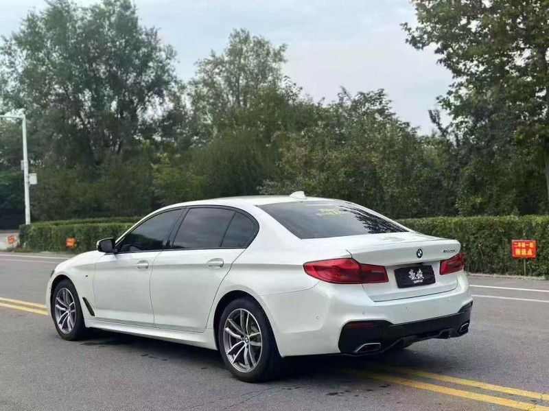 青岛19年宝马5系9