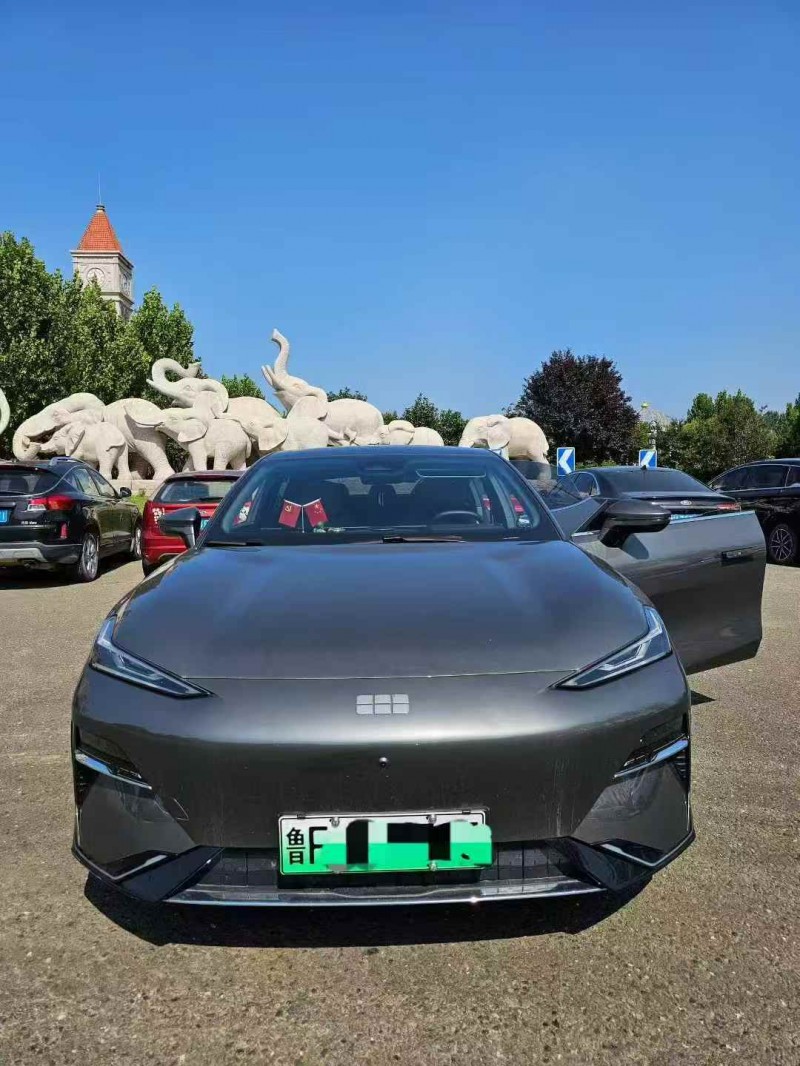 枣庄25年吉利银河1