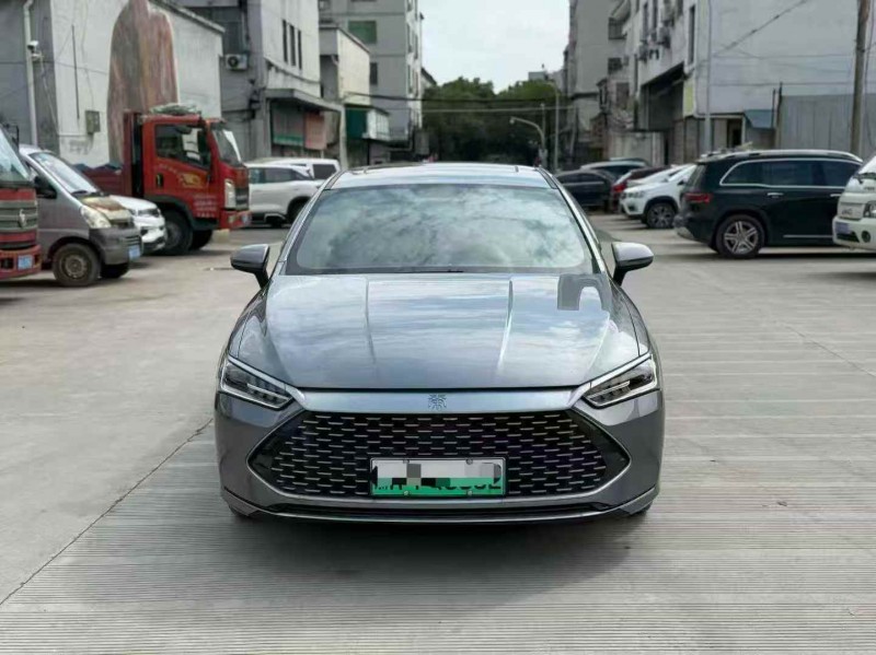 绍兴22年比亚迪秦1