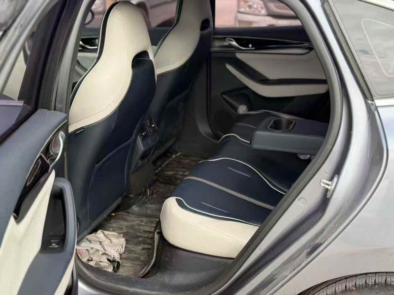 绍兴22年比亚迪秦6