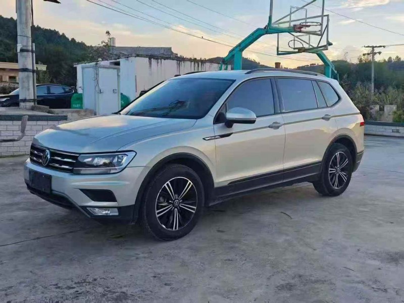 毕节21年大众途观2