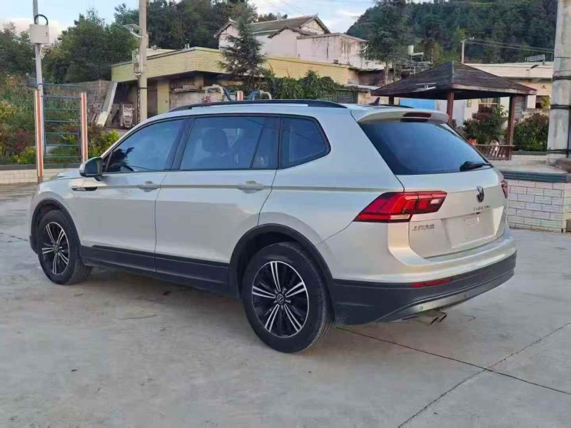 毕节21年大众途观9