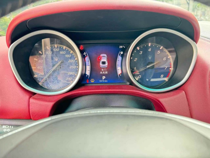 邵阳14年玛莎拉蒂Ghibli4