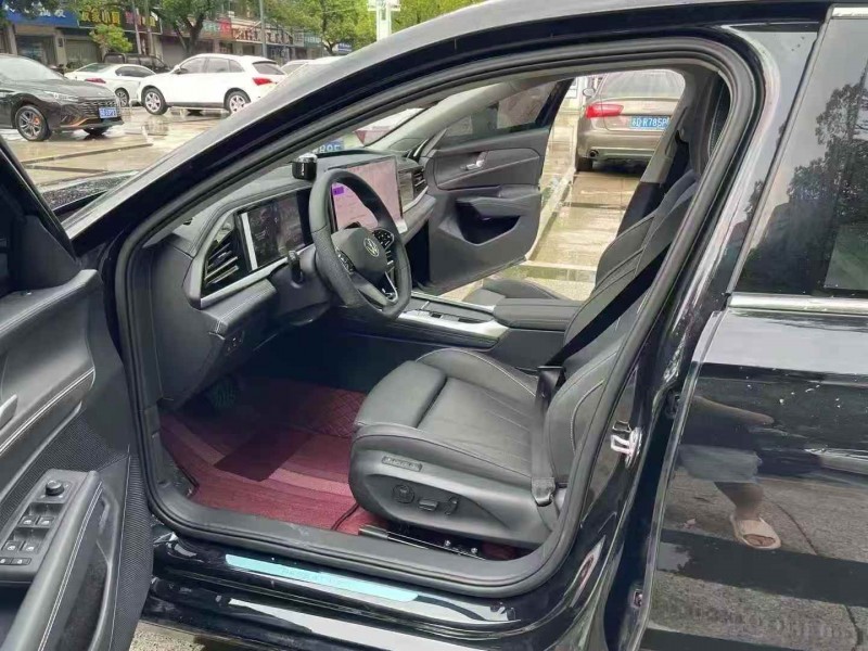 苏州25年大众帕萨特5