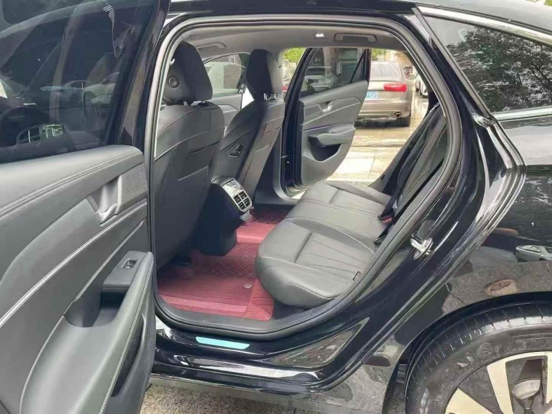 苏州25年大众帕萨特6