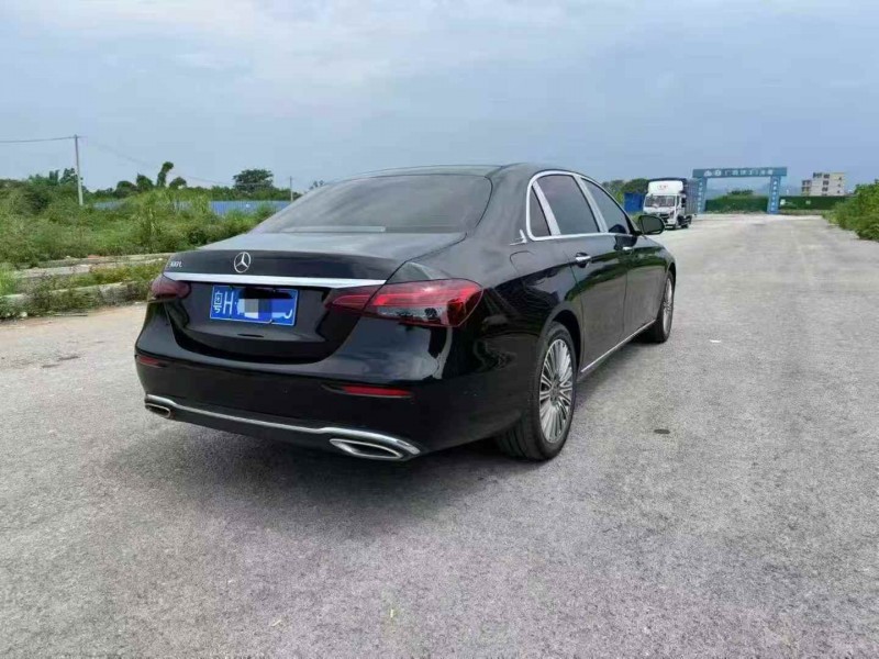 北海23年奔驰E7