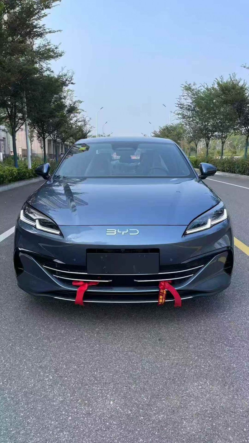 烟台25年比亚迪海豹1