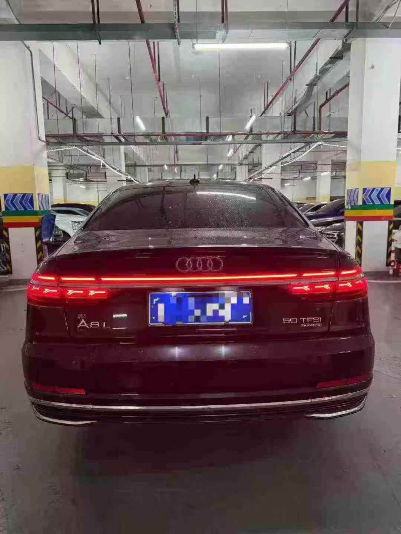 重庆23年奥迪A8L9