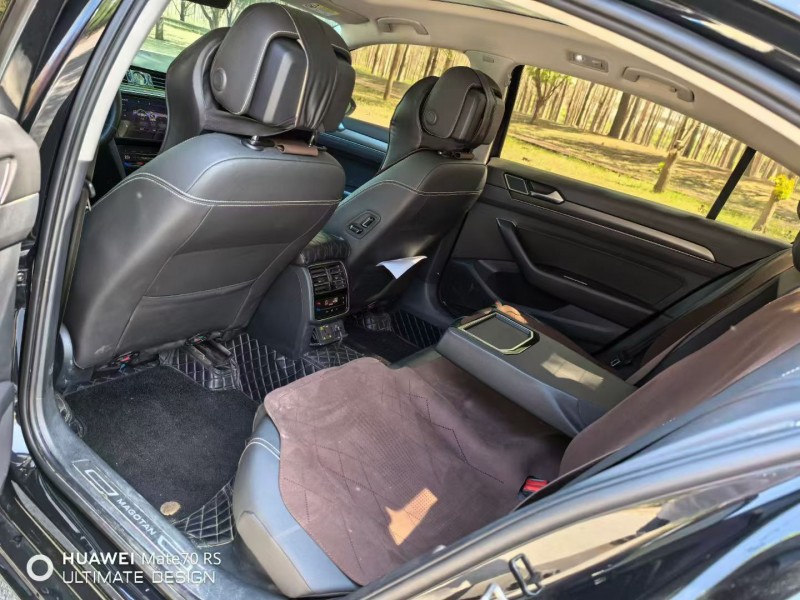 邯郸23年大众迈腾5