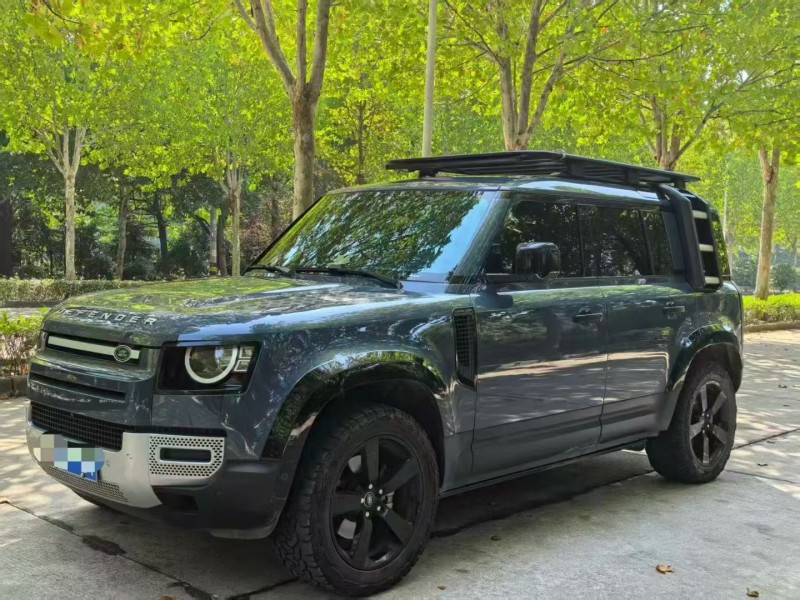 淄博22年路虎卫士3