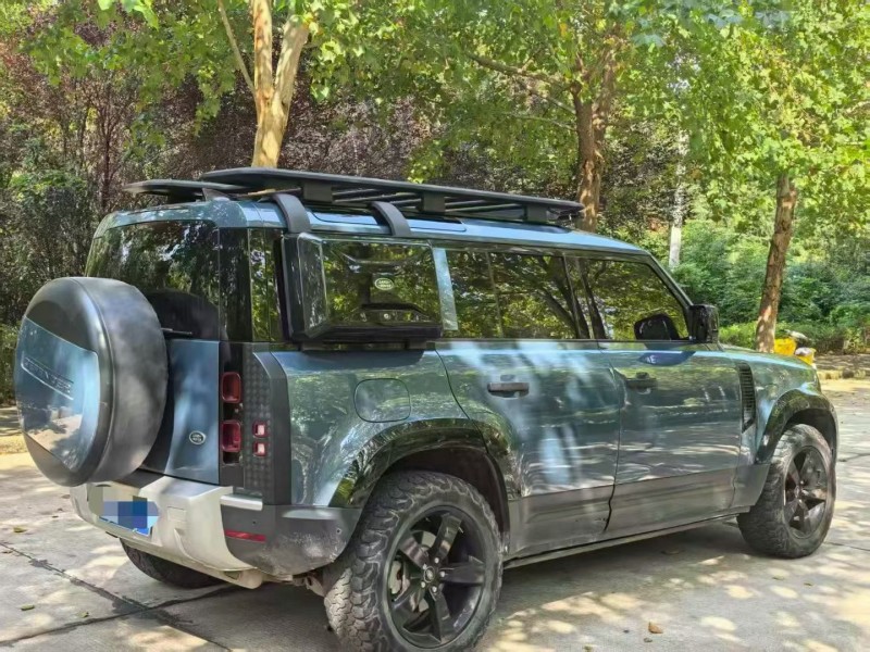 淄博22年路虎卫士7