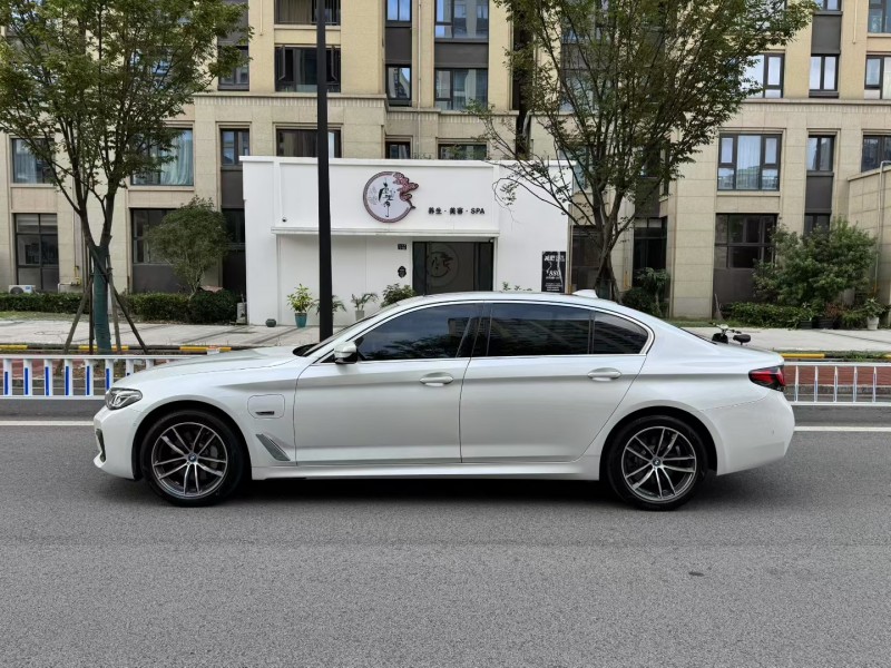 济南22年宝马5系3