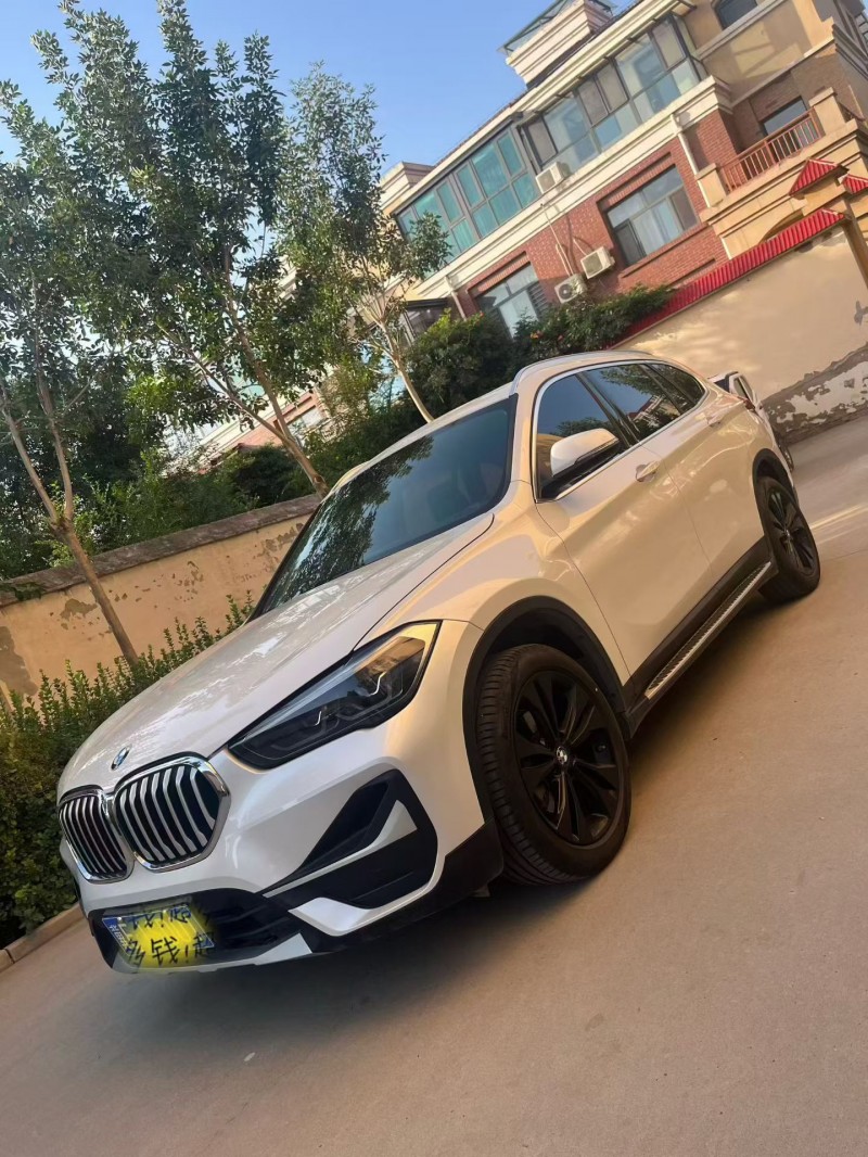 保定21年宝马X12