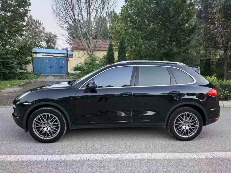 济宁13年保时捷卡宴3