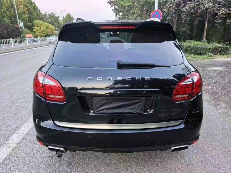 济宁13年保时捷卡宴9